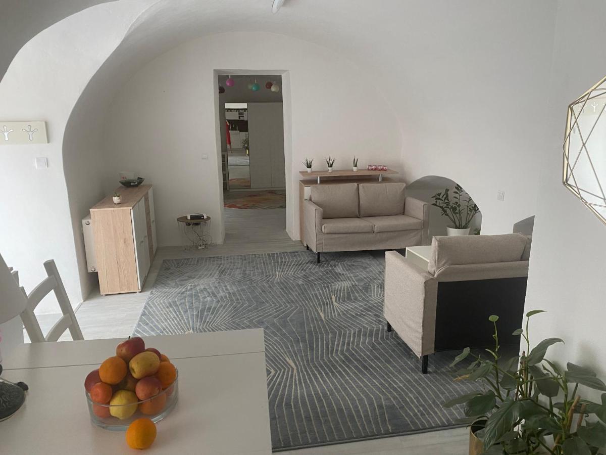 Apartman Fabrik Hainburg an der Donau Exterior photo